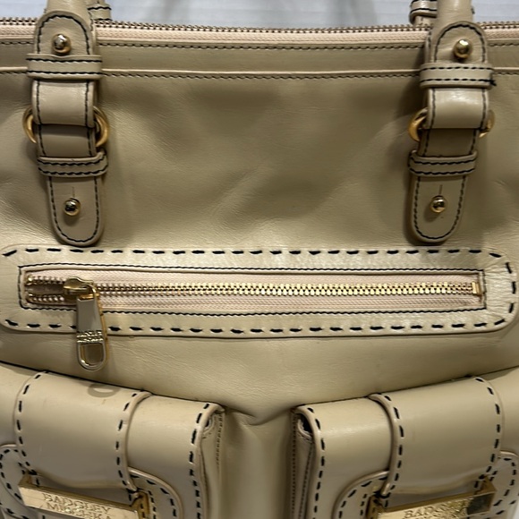 BADGLEY MISCHKA cream color travel tote bag - Picture 7 of 16